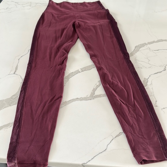 Lululemon. Maroon/purple leggings. NWOT. - Picture 1 of 3
